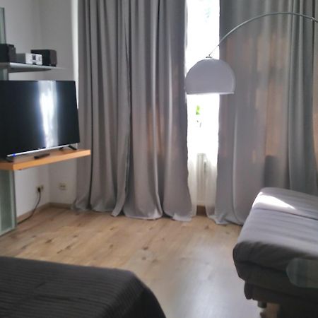 Gemuetliche Ferienwohnung Im Erdgeschoss- Jenaer Strasse Érfurt Exterior foto