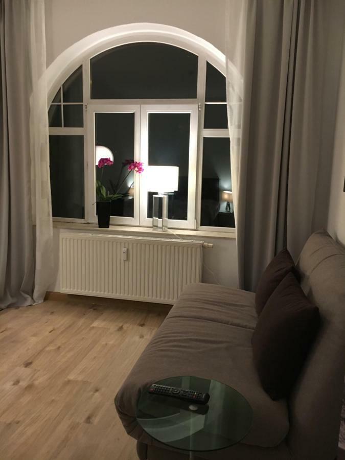Gemuetliche Ferienwohnung Im Erdgeschoss- Jenaer Strasse Érfurt Exterior foto