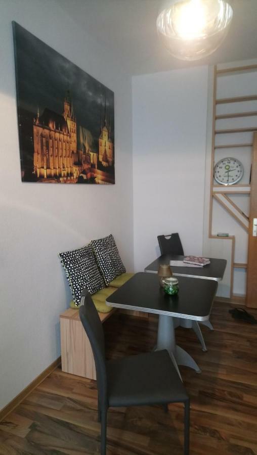 Gemuetliche Ferienwohnung Im Erdgeschoss- Jenaer Strasse Érfurt Exterior foto