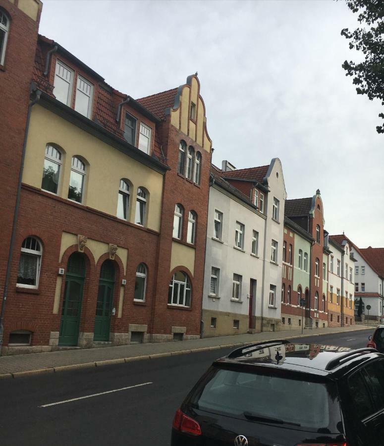 Gemuetliche Ferienwohnung Im Erdgeschoss- Jenaer Strasse Érfurt Exterior foto