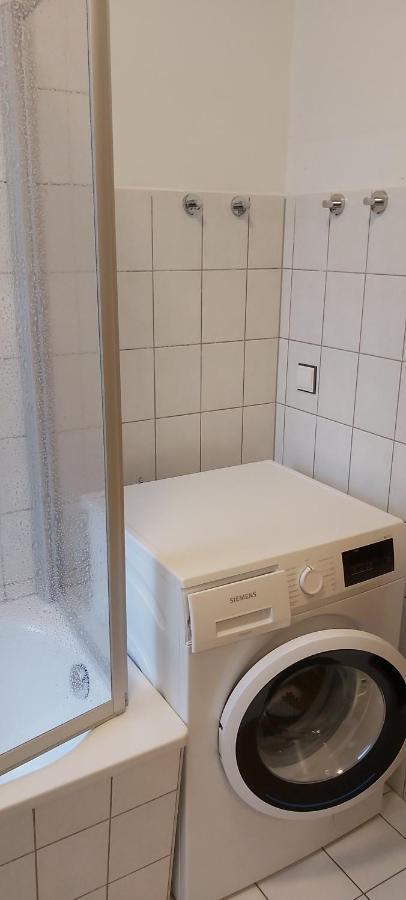 Gemuetliche Ferienwohnung Im Erdgeschoss- Jenaer Strasse Érfurt Exterior foto